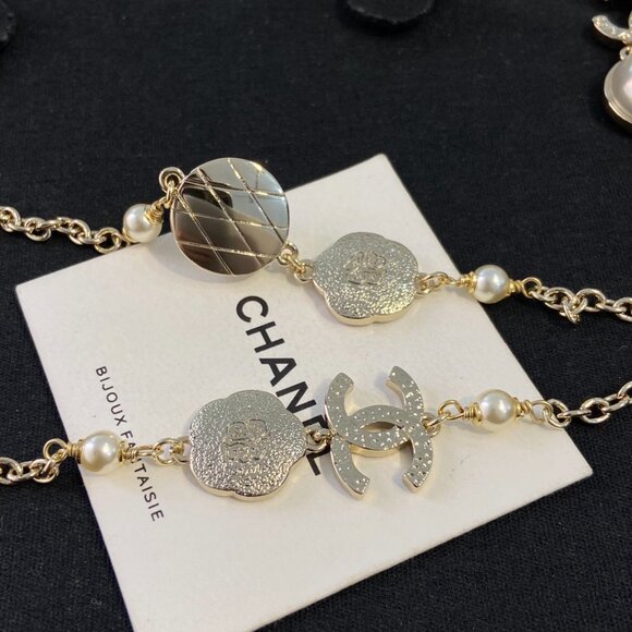 Auth Chanel Red Camellia & Pearl Double Strand Necklace - Picture 3 of 5